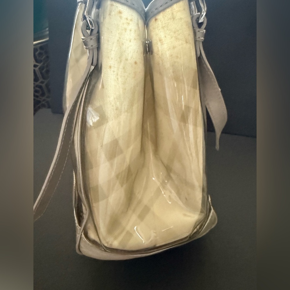 Burberry metallic leather trim pvc bag - Picture 4 of 14